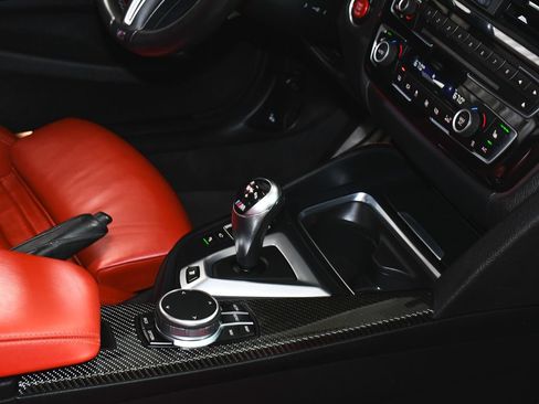 Used 2019 BMW M4 Convertible w/ Competition Package RWD image 67