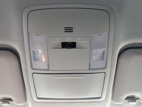 Used 2016 Toyota RAV4 LE FWD image 21