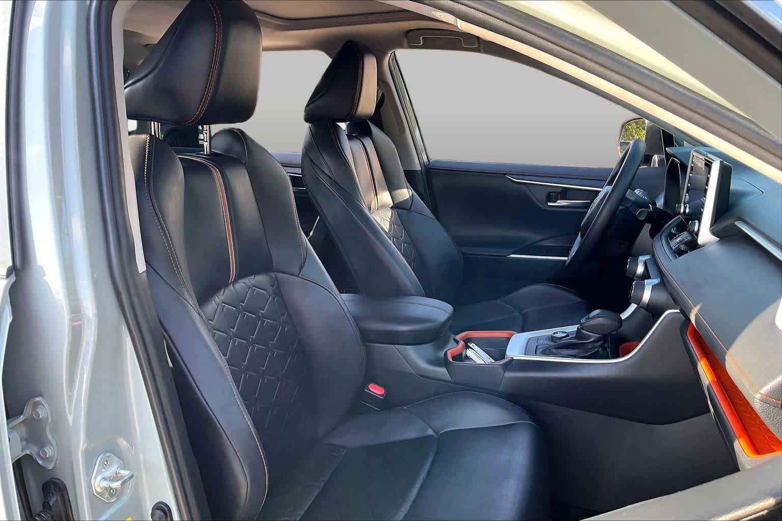 Used 2019 Toyota RAV4 Adventure w/ Advanced Technology Package AWD/4WD image 9