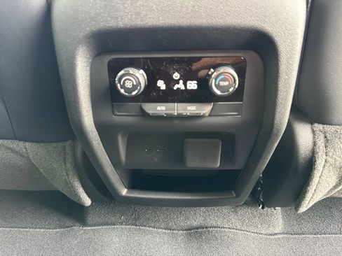 New 2026 Chevrolet Traverse LT w/ Driver Confidence Package AWD/4WD image 15