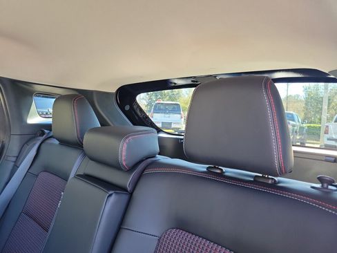 New 2026 Nissan Kicks SR w/ Cold Weather Package FWD image 15
