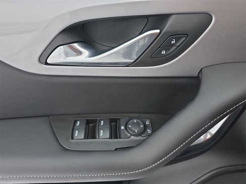 Used 2023 Chevrolet Blazer LT w/ Driver Confidence Package image 28