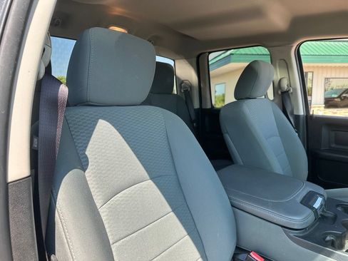 Used 2018 RAM 1500 Express w/ Express Value Package AWD/4WD image 30
