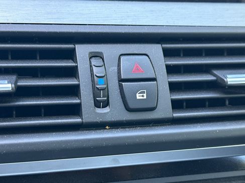 Used 2011 BMW 535i Sedan image 29