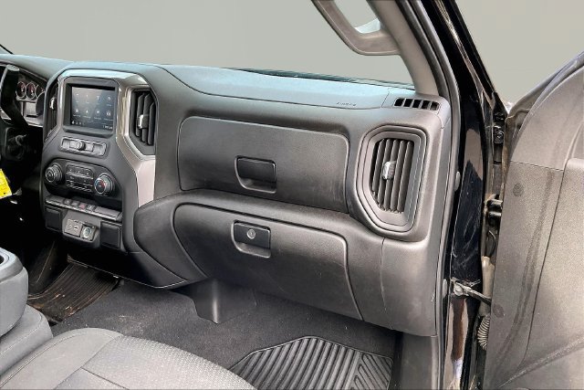 Used 2022 Chevrolet Silverado 1500 Custom AWD/4WD image 18