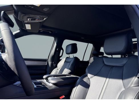 New 2026 Jeep Grand Wagoneer Limited AWD/4WD image 11