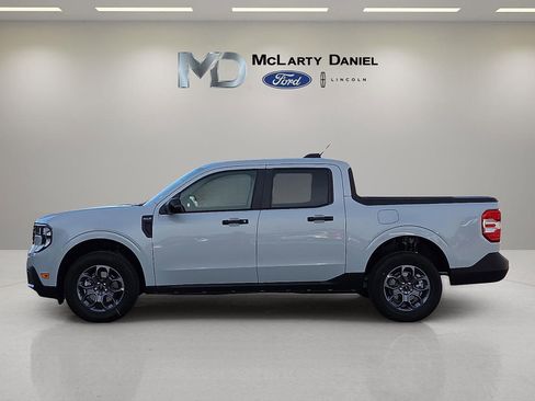New 2026 Ford Maverick XLT w/ XLT Luxury Package FWD image 3