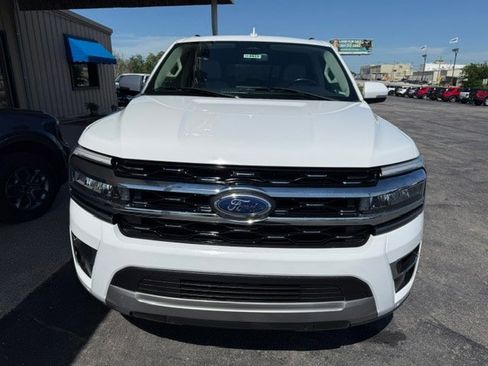 Used 2024 Ford Expedition Max Limited RWD image 4