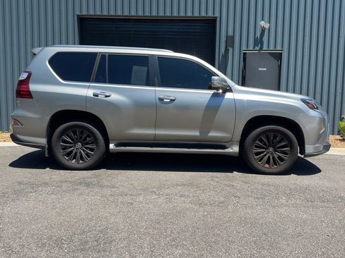 Used 2020 Lexus GX 460 Premium AWD/4WD image 3