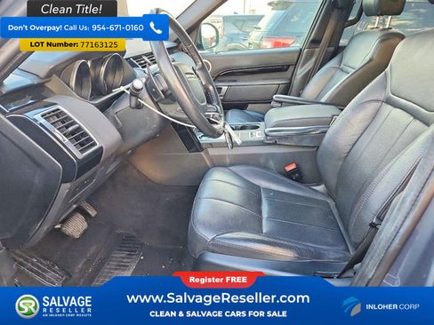 Used 2020 Land Rover Discovery SE AWD/4WD image 9