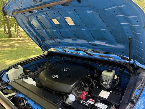 Used 2007 Toyota FJ Cruiser 4WD image 78