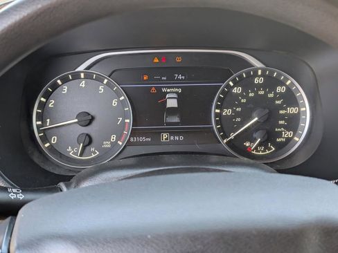 Used 2022 Nissan Frontier SV image 21