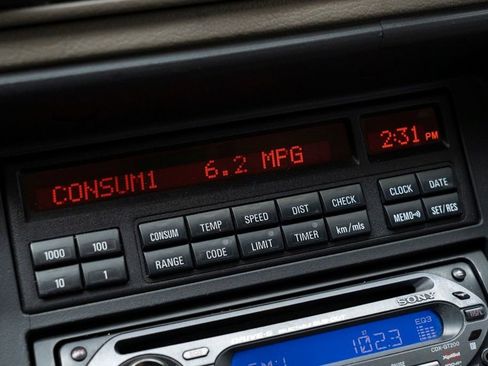 Used 1992 BMW 850i RWD image 27
