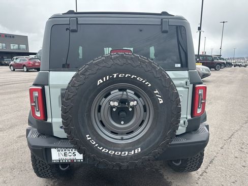 Used 2022 Ford Bronco Badlands image 10