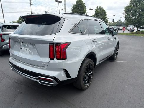 Certified 2023 Kia Sorento SX AWD/4WD image 7