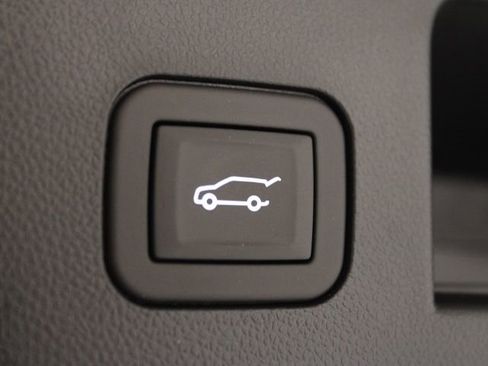 New 2026 GMC Terrain AT4 w/ Convenience Package III image 14