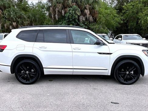 Used 2023 Volkswagen Atlas SEL R-Line image 4