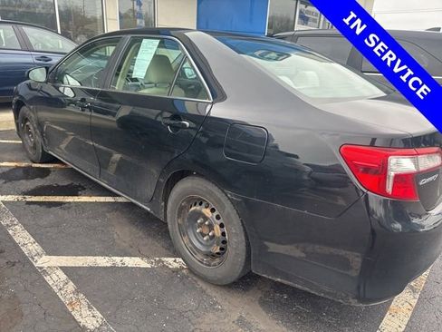 Used 2012 Toyota Camry LE FWD image 10