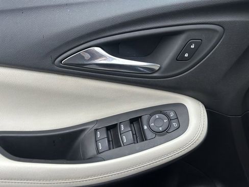 Used 2023 Buick Encore GX Preferred image 11