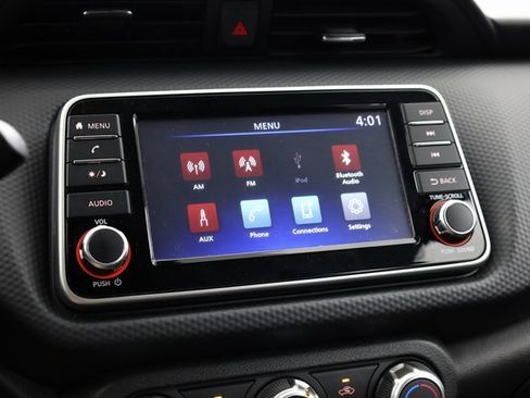 Certified 2024 Nissan Kicks S image 17