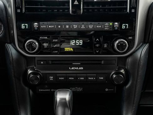 Used 2022 Lexus GX 460 Luxury image 13