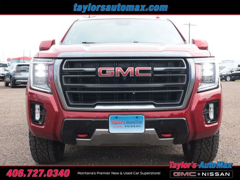 Used 2024 GMC Yukon AT4 w/ Technology Package AWD/4WD image 57