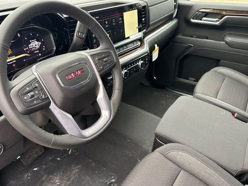 New 2026 GMC Sierra 1500 SLE w/ Preferred Package image 10