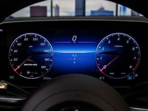 Used 2026 Mercedes-Benz GLC 43 AMG 4MATIC image 18