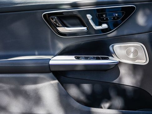 New 2025 Mercedes-Benz GLC 300 4MATIC image 21