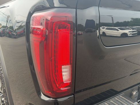 Used 2022 GMC Sierra 2500 AT4 AWD/4WD image 49