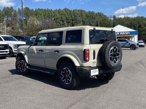 New 2026 Ford Bronco Outer Banks AWD/4WD image 5