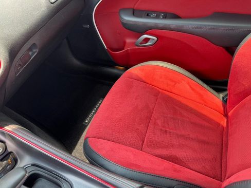 Used 2015 Dodge Challenger R/T Plus RWD image 18