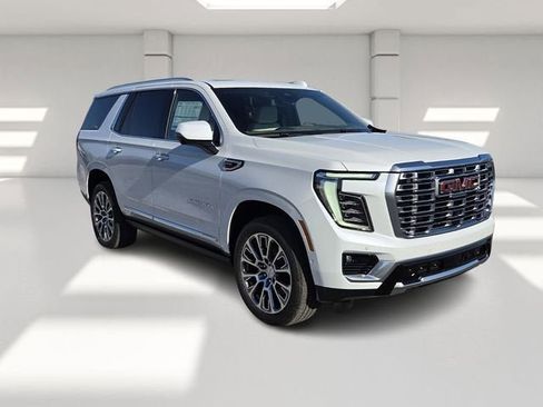 New 2026 GMC Yukon Denali w/ Sun & Power Step Package AWD/4WD image 7