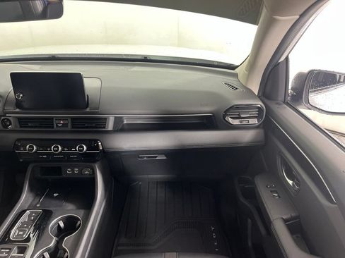 Certified 2025 Honda Pilot EX-L image 23