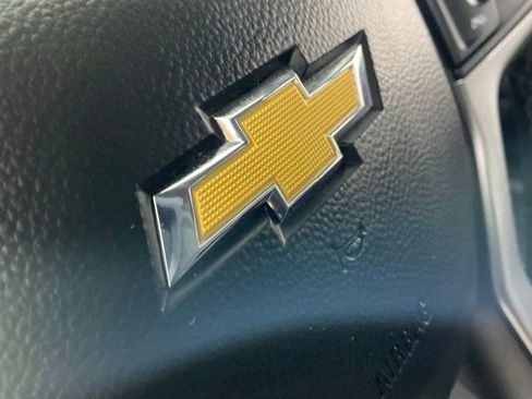Used 2024 Chevrolet Silverado 1500 LT AWD/4WD image 50