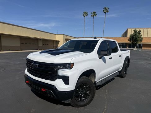 Used 2023 Chevrolet Silverado 1500 LT Trail Boss image 3