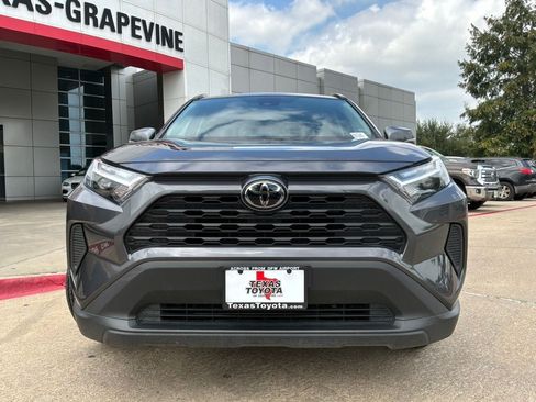 Used 2025 Toyota RAV4 XLE FWD image 3