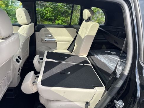 New 2026 Mercedes-Benz GLB 250 4MATIC image 28