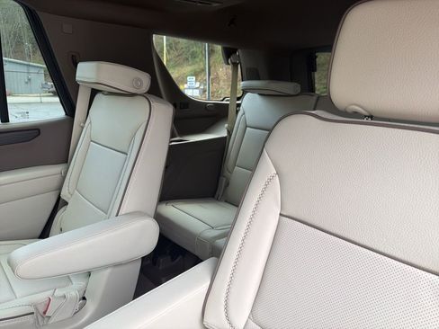 New 2026 GMC Yukon Denali image 13