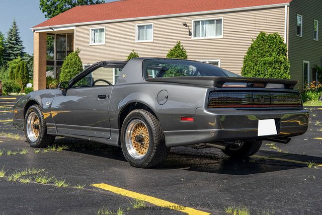 Used 1989 Pontiac Firebird Trans Am RWD image 6