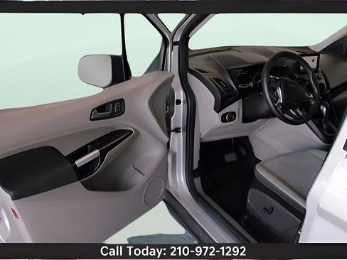Used 2019 Ford Transit Connect XLT image 14