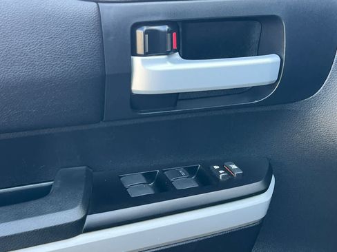 Used 2019 Toyota Tundra SR5 RWD image 13