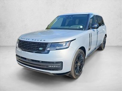 New 2025 Land Rover Range Rover Long Wheelbase SE
