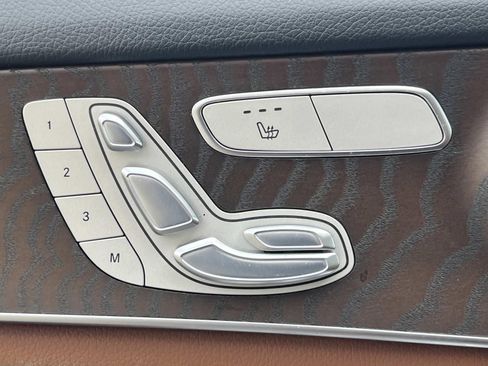 Certified 2021 Mercedes-Benz GLC 300 image 30