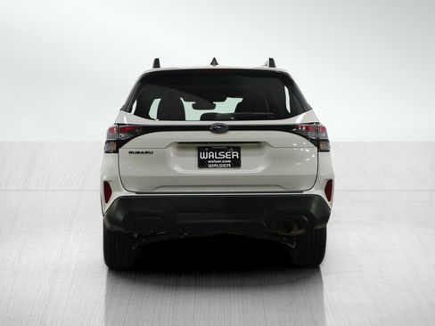 Used 2026 Subaru Forester Premium AWD/4WD image 5