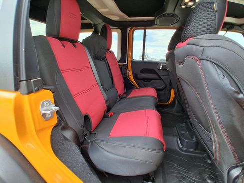 Used 2021 Jeep Wrangler Unlimited Rubicon AWD/4WD image 19