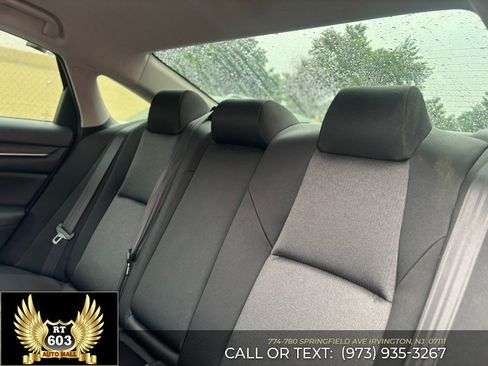 Used 2021 Honda Accord LX image 9