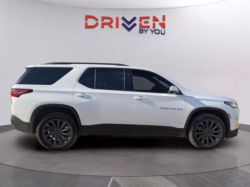Used 2023 Chevrolet Traverse RS image 12
