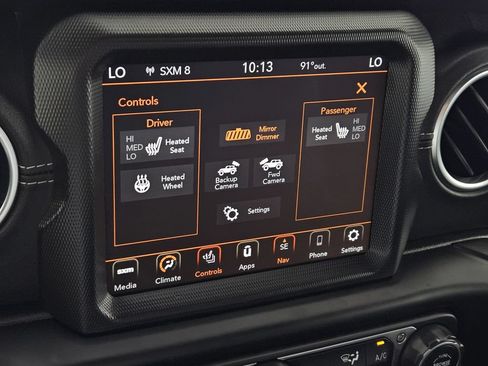 Used 2023 Jeep Wrangler Unlimited Sahara w/ Cold Weather Group AWD/4WD image 14