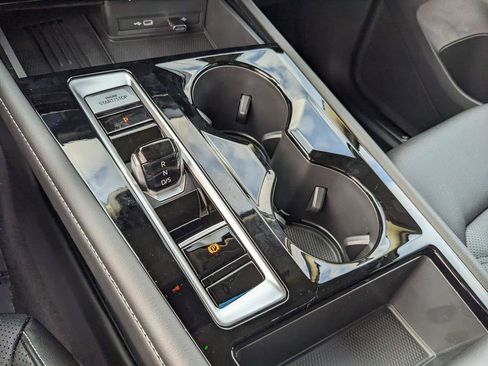 New 2026 Volkswagen Atlas SE FWD image 26